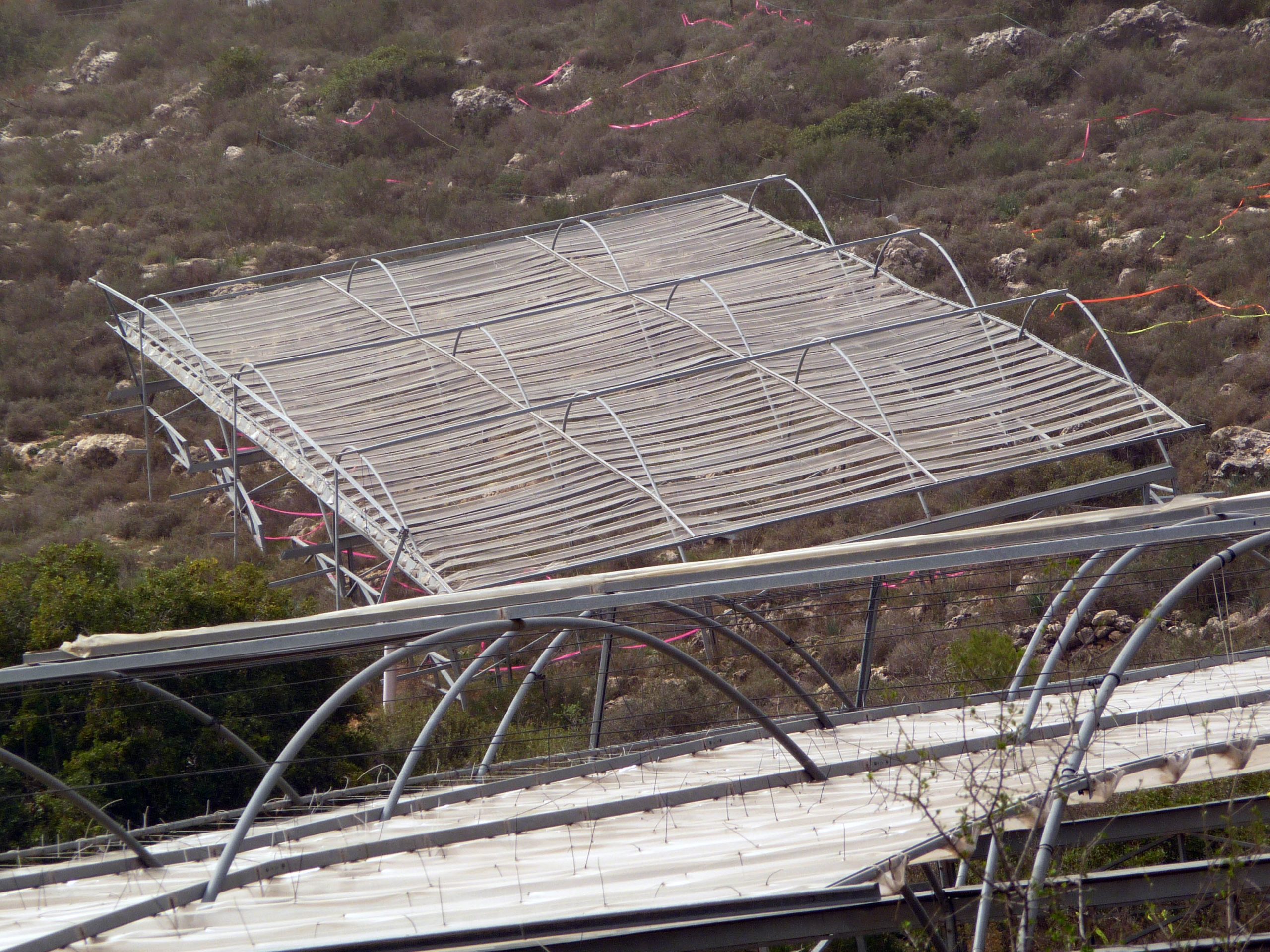 Rainoutshelters
