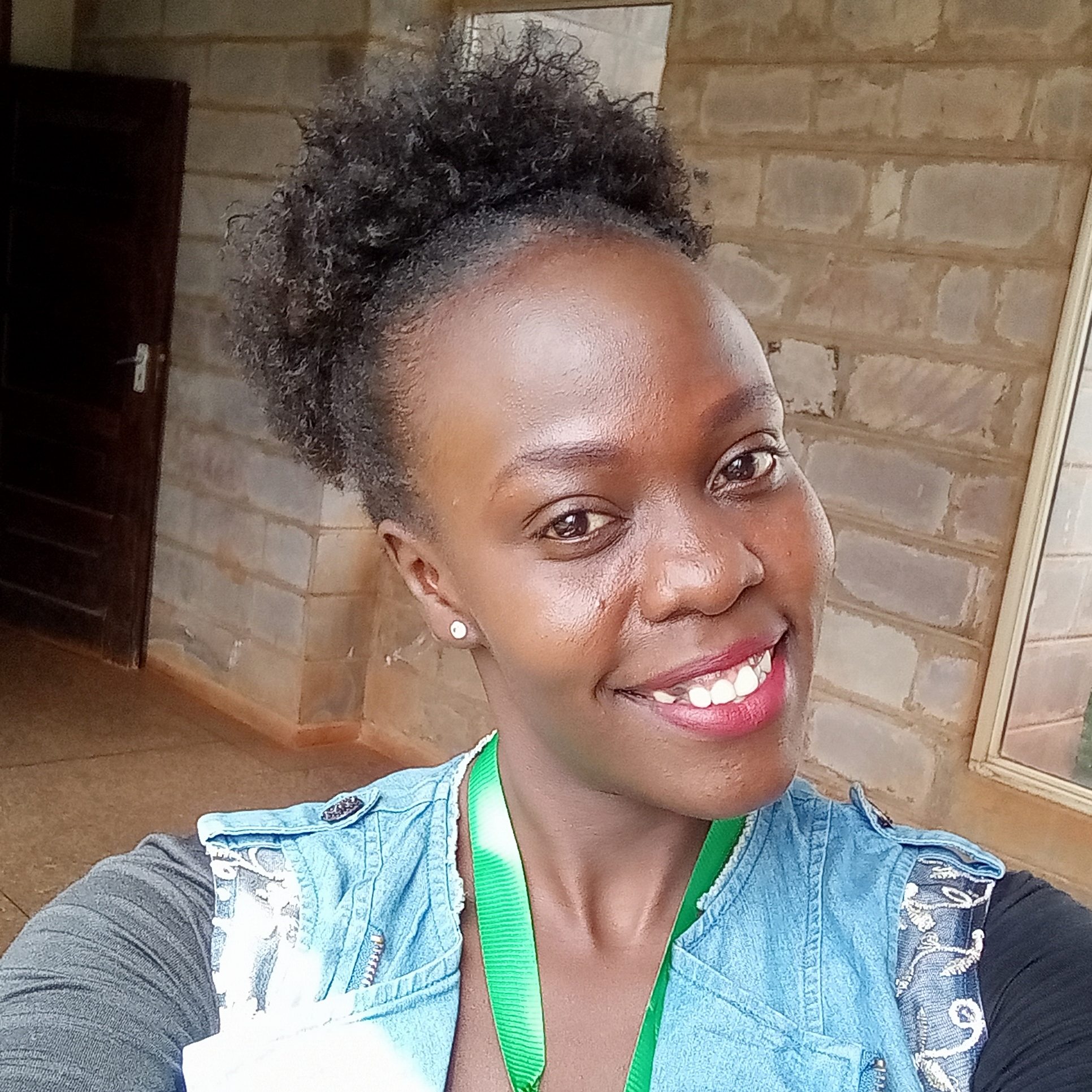 laura adhiambo